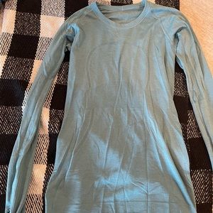 Lululemon Woman’s swiftly tech long sleeve